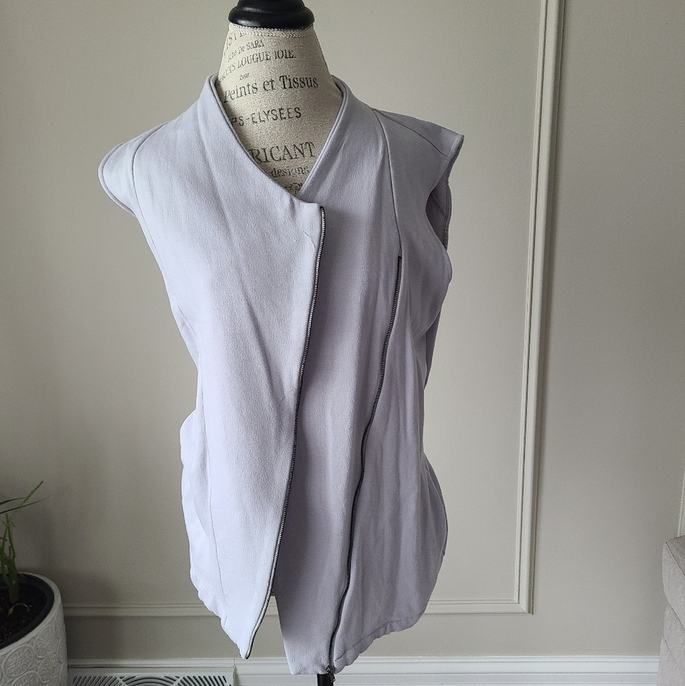 H By Boardeaux Light Gray Sleeveless Vest Womens Sz.M